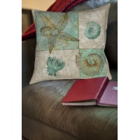Rosecliff Heights Averill Sea Life 1 Printed Throw Pillow ROHE6357